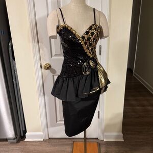 Vintage Alyce Designs Black & Gold Sequin Cocktail Dress | Size 6 (Fits Like 4)